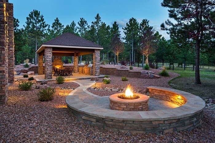 landscaping-fire-pit