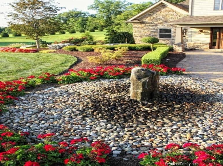 mulch-and-rocks-landscaping